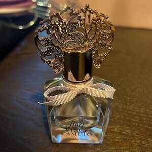 Vince Camuto “Fiori”Eu De Perfume 1oz.